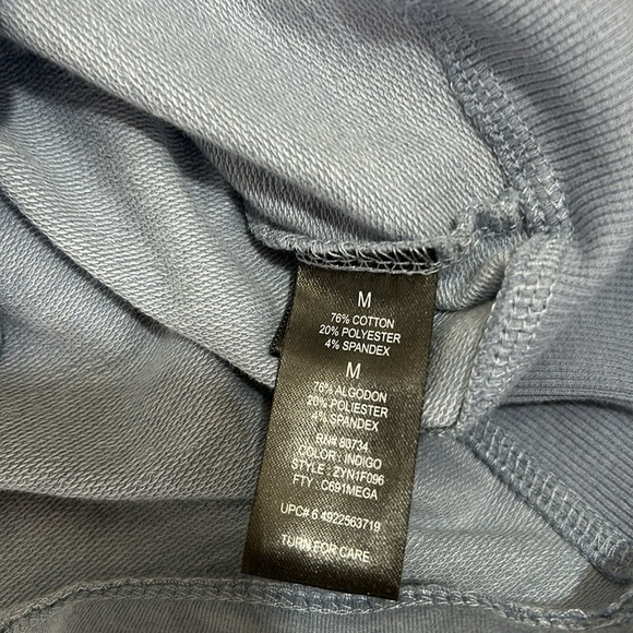 BCBG Paris Womens Scoop Neck Long Sleeve Sweatshirt with Hood Size M Blue Color - Picture 10 of 10